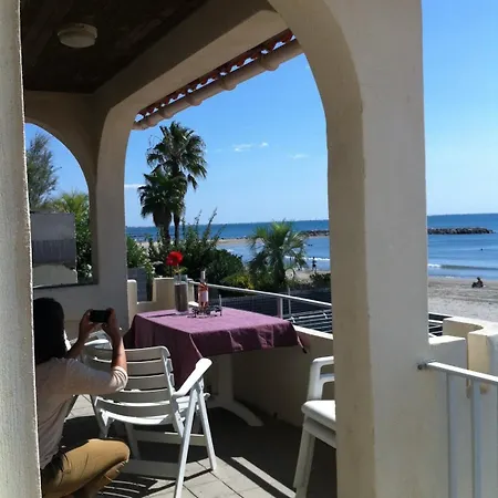 Carnon Evasion En Bord De Les Pieds Dans Le Sable Acces Prive Et Direct A La T4 Pour 6 Pers Terrasse Vue Parking Prive Gratuit Accueil Personnalise *